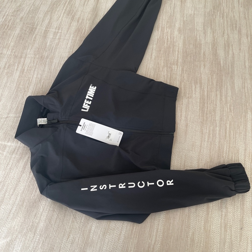 Alo Yoga Clubhouse Jacket Black Size S Life Time Instructor NWT